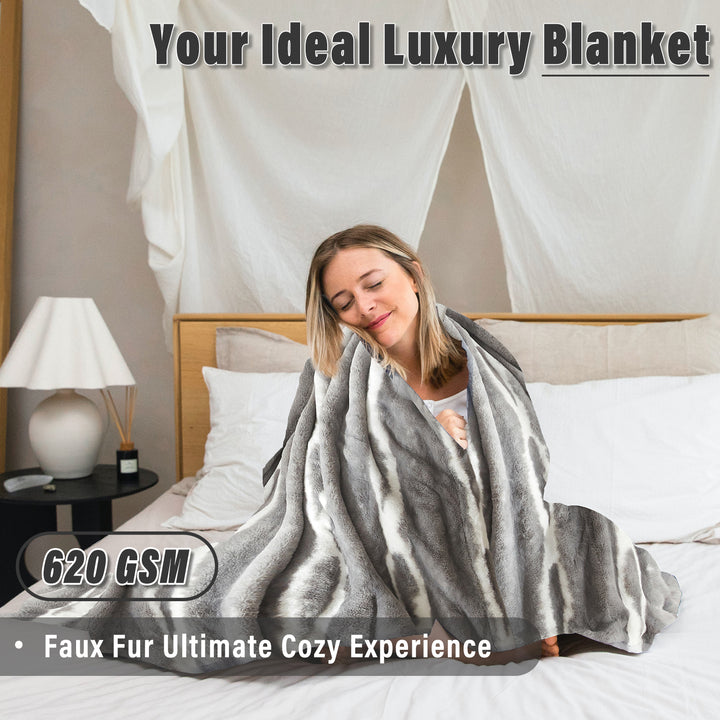 Luxury Reversible Faux Fur Throw Blanket - Plush Sofa & Bed | Super Soft Warmth | Indoor & Outdoor