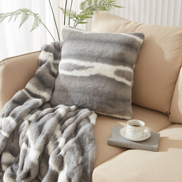 Elegant Luxury Faux Fur Cushion Cover | Plush Pillowcase for Home Decor