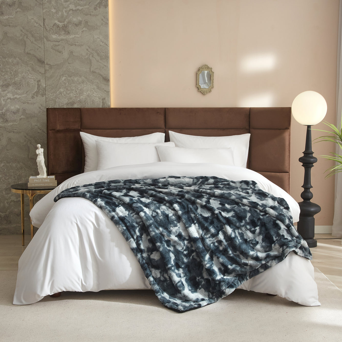 Faux Fur Throw Blanket