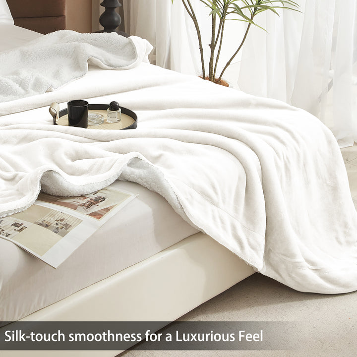 Luxury Reversible Sherpa Fleece Blanket | Cozy Sofa & Bed Throw